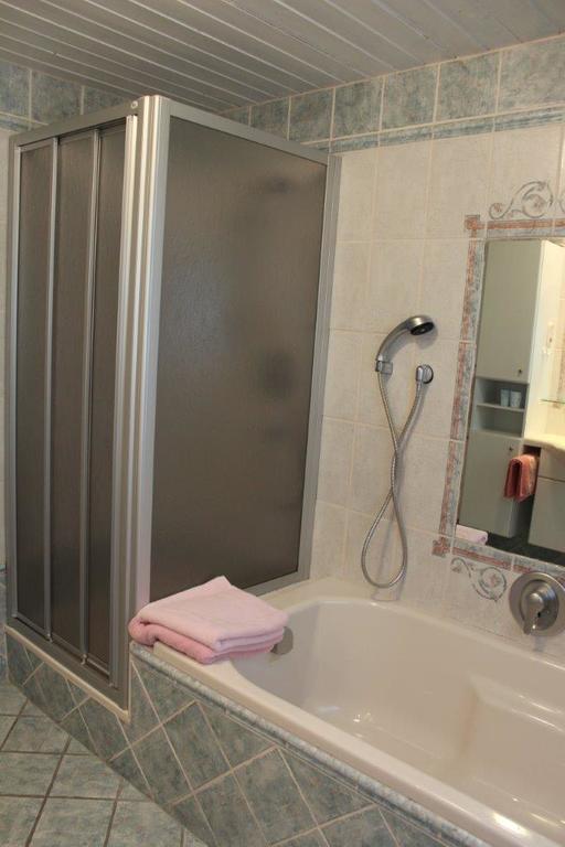 יארצנס Ferienwohnung Stuibenfall חדר תמונה